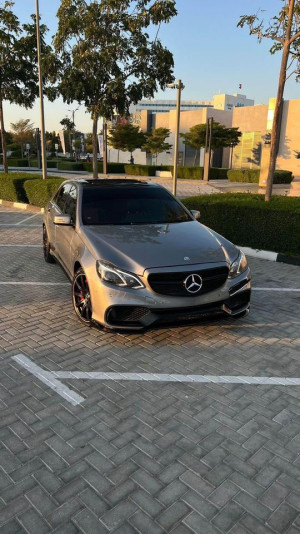 2010 Mercedes-Benz E63 AMG