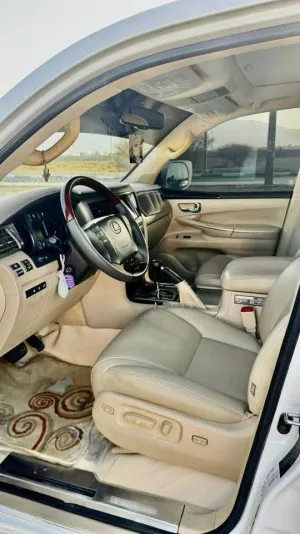 2011 Lexus LX 570