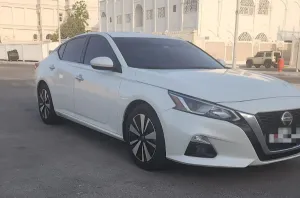 2020 نيسان آلتيما
