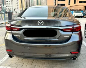 2022 مازدا ٦