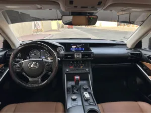 2019 Lexus IS