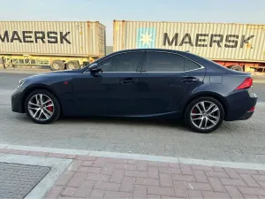 2019 Lexus IS
