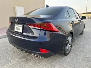 2019 Lexus IS