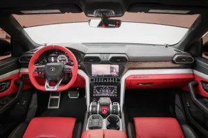 2019 لامبورجيني اوروس