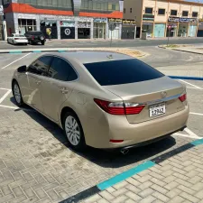 2014 لكزس ES - اي اس