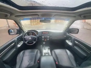 2013 Mitsubishi Pajero