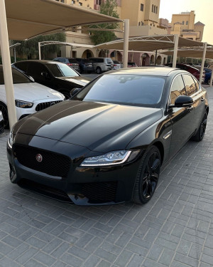 2018 Jaguar XF in dubai