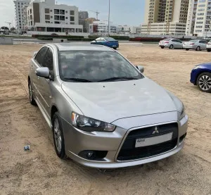 2015 ميتسوبيشي لانسر in dubai