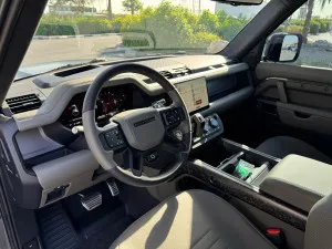 2025 Land Rover Defender