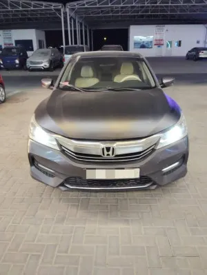 2016 هوندا أكورد in dubai