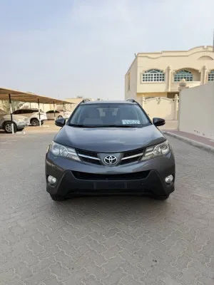 2014 تويوتا راف ٤