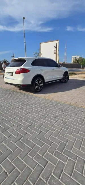 2012 Porsche Cayenne in dubai