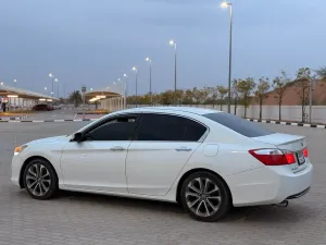 2014 هوندا أكورد