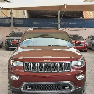 2018 Jeep Grand Cherokee in dubai