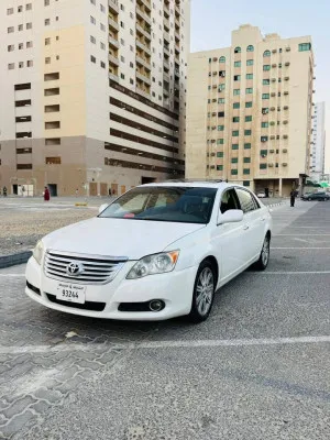 2009 تويوتا افالون in dubai