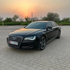 2013 Audi A8 in dubai