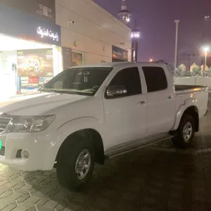 2013 Toyota Hilux in dubai