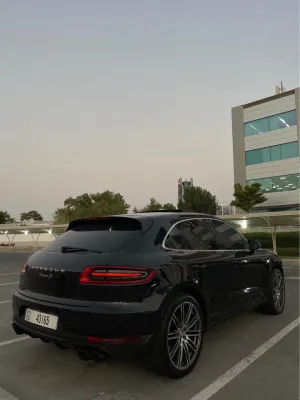 2015 Porsche Macan