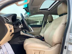 2017 Mitsubishi Montero