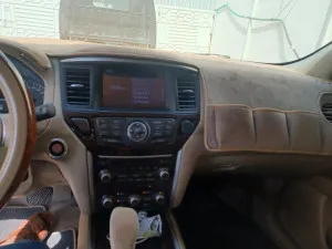2015 نيسان باثفايندر 
