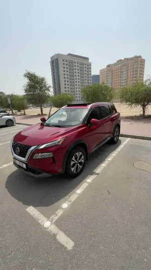 2021 Nissan Rogue in dubai
