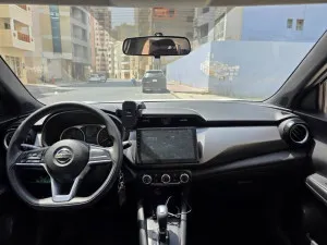 2020 نيسان كيكس
