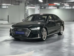 2020 Audi S8 in dubai