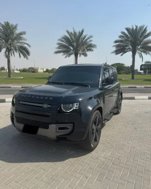 2024 لاند روفر ديفندر in dubai