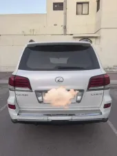 2010 لكزس أل أكس ٥٧٠