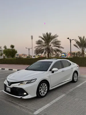 2019 تويوتا كامري in dubai