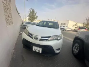2015 تويوتا راف ٤