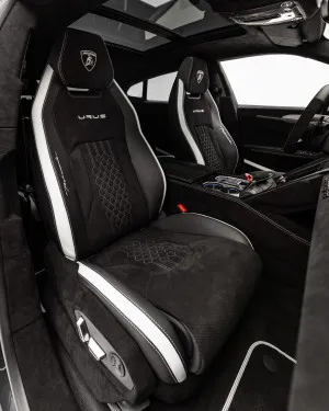 2024 Lamborghini URUS