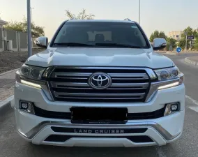 2017 Toyota Land Cruiser in dubai