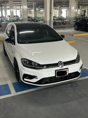 2019 Volkswagen Golf in dubai