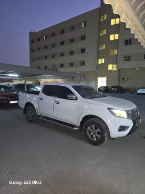 2016 نيسان نافارا