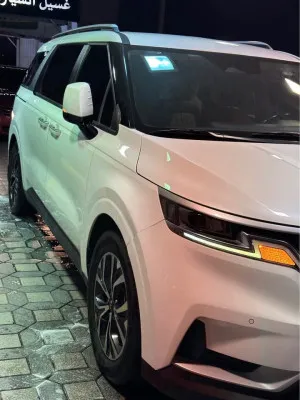 2021 Kia Carnival in Dubai