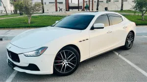 2014 Maserati Ghibli I in dubai