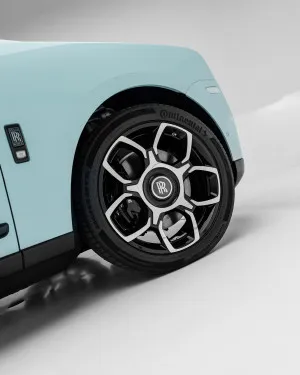 2024 Rolls Royce Cullinan