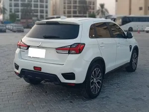 2022 ميتسوبيشي آي أس أكس