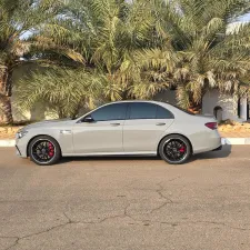 2021 مرسيدس-بنز اي ٦٣ اي ام جي