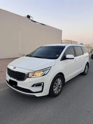 2019 Kia Carnival in dubai