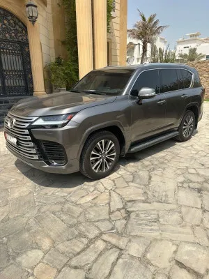 2025 لكزس ال اكس ٦٠٠ in dubai
