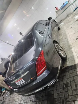 2018 Genesis G90