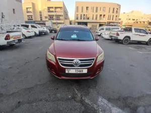2010 فولجس فاجن تيغوان in dubai