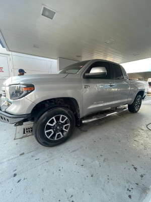 2014 Toyota Tundra in dubai