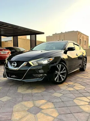2017 Nissan Maxima in dubai