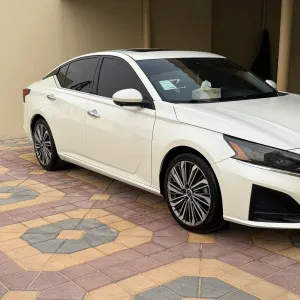 2023 Nissan Altima