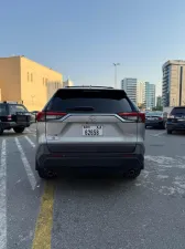 2020 تويوتا راف ٤