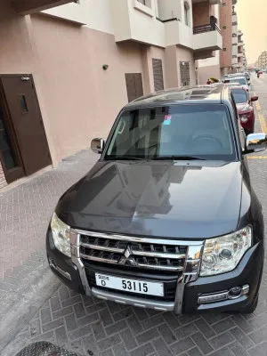 2017 ميتسوبيشي باجيرو