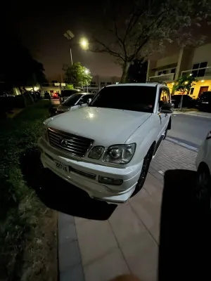 2000 Lexus LX 470 in dubai